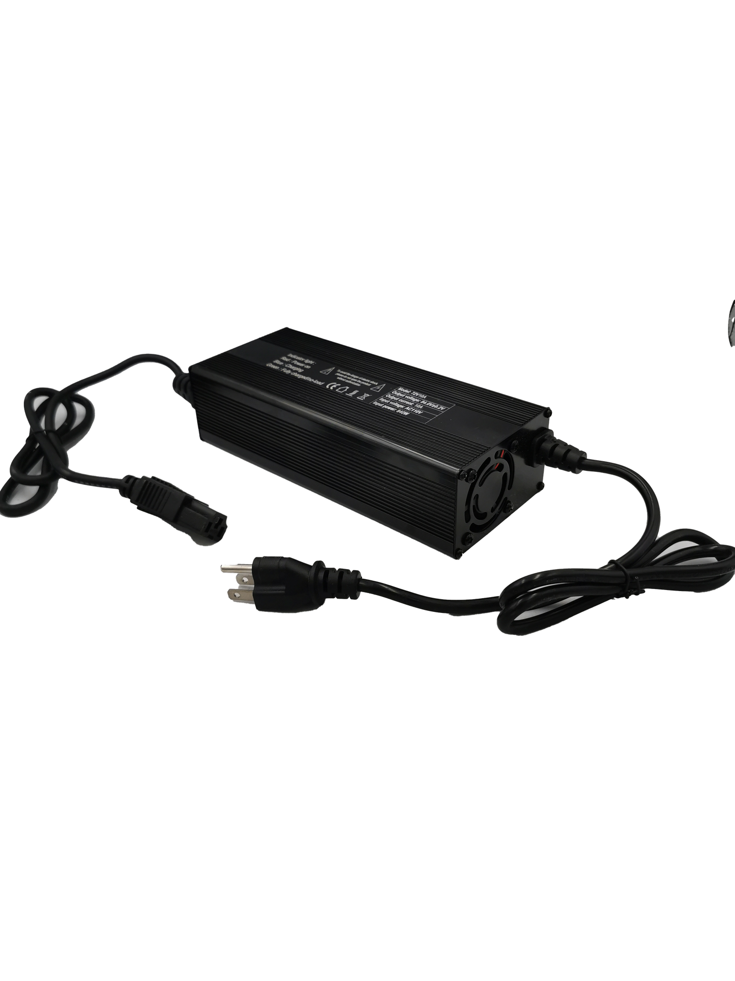 Cargador 10s 36v 5a para Litio Ion, con etiqueta visible en la parte superior, cable de alimentación con enchufe a un lado y cable con conector de salida al otro extremo.
