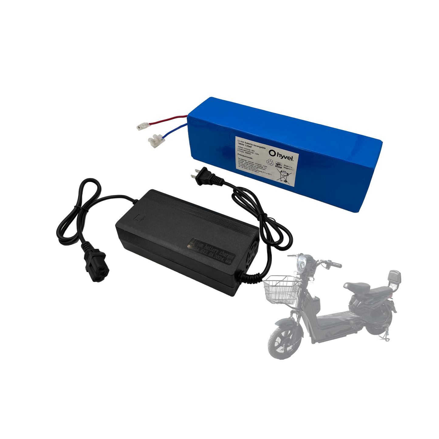 Tres baterías apiladas mostrando etiquetas blancas con especificaciones visibles y cables conectores superiores del Kit Batería 48V compatible con E-solomo + Cargador 2A.
