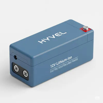 Una batería de Hyvel, es de color azul, es el proceso de fabricación de baterías de ion litio