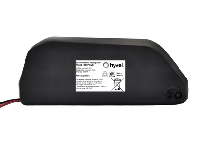 Lateral de Kit Batería 48v 21ah Panasonic + Caja Desmontable + Cargador 2a color negro con etiqueta blanca