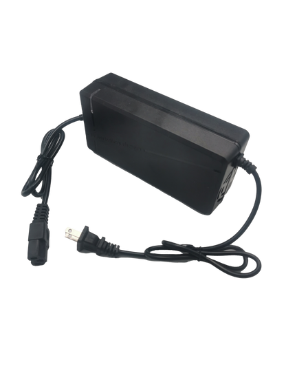 Imagen del Cargador 13s 48v 5a Para Litio Ion con cable incluido, ideal para baterías de litio, en presentación color negro.
