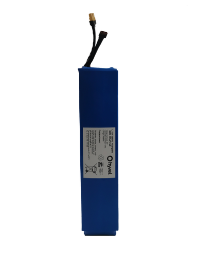 Batería 48V 10Ah compatible con Honey Whale E5 forrada en plástico azul con etiqueta blanca y cables conectores visibles.