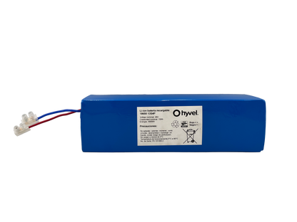 Kit Batería 48V compatible con KIWO + Cargador 2A mostrando la salida de los cables conectores para su instalación 