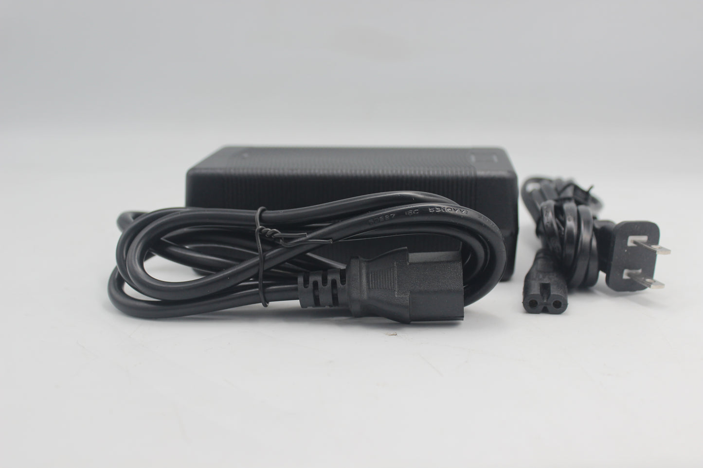 Charger 13s 48v 2a For Lithium Ion