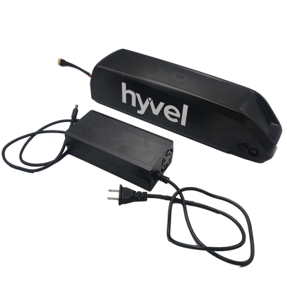 Kit completo 48V 10Ah EVE con caja desmontable y cargador, con etiqueta frontal.
