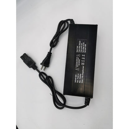Cargador 20s 72v 10a Para Litio Ion con su cable enrrollado de color negro