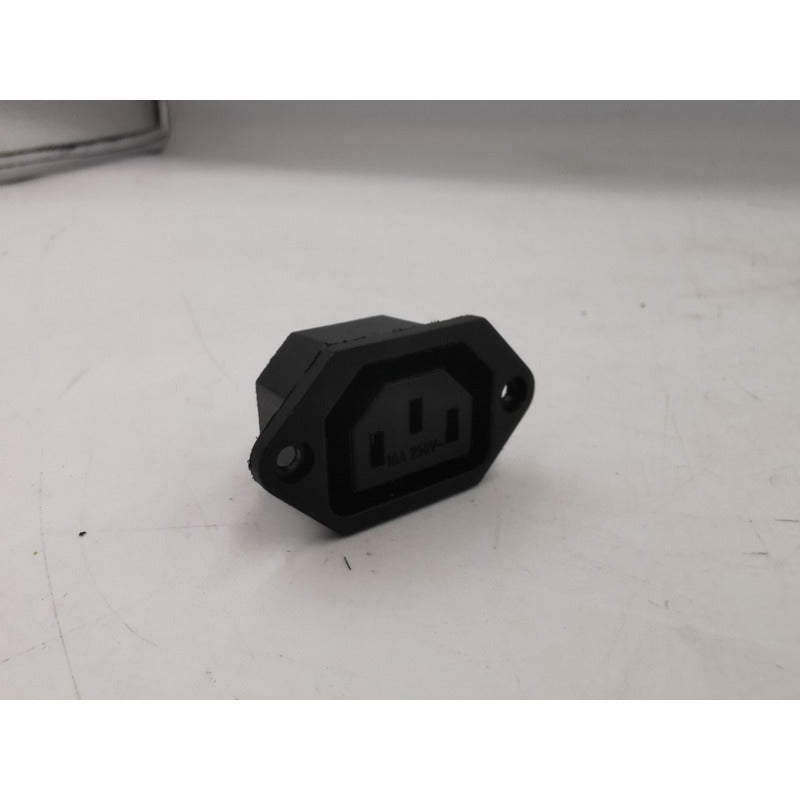 Conector C13 Montable
